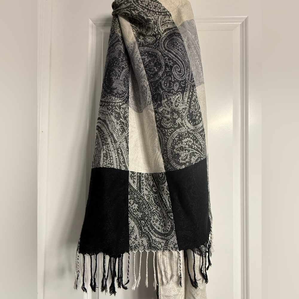 Paisley Checkered Pashmina Silk Shawl Wrap Scarf Black Cream 26x69